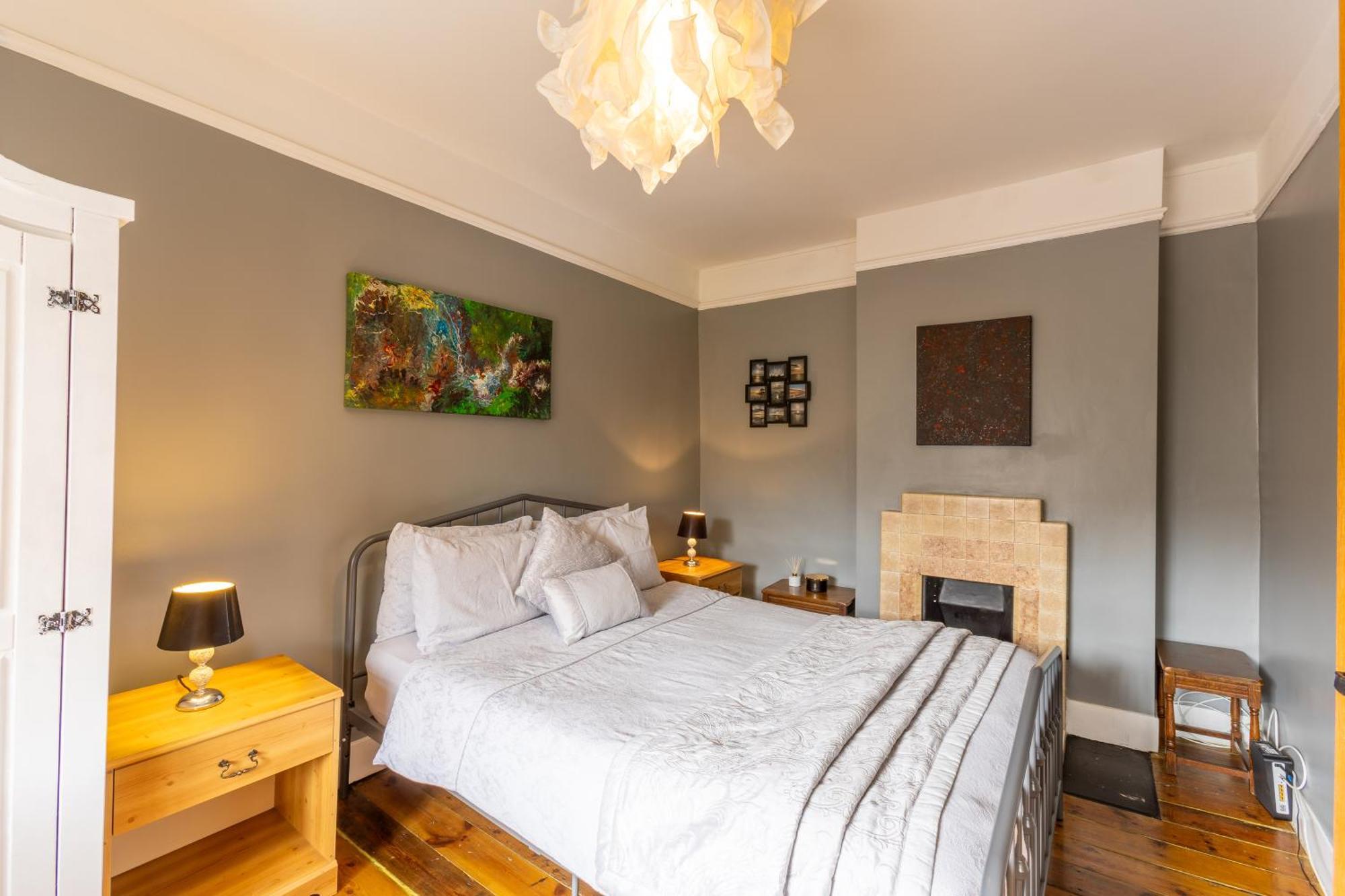 Traditional English 4 Bedroom Home In Greenwich Plumstead  Dış mekan fotoğraf